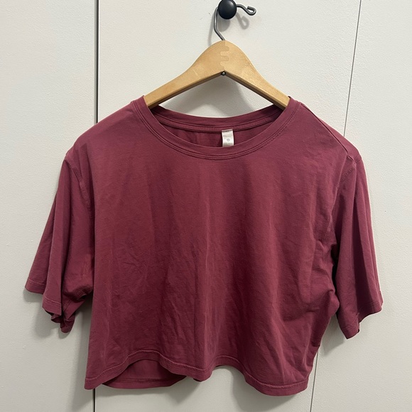 CRZ Yoga Cropped Workout Tee ✨$5 if bundled! - Picture 2 of 4